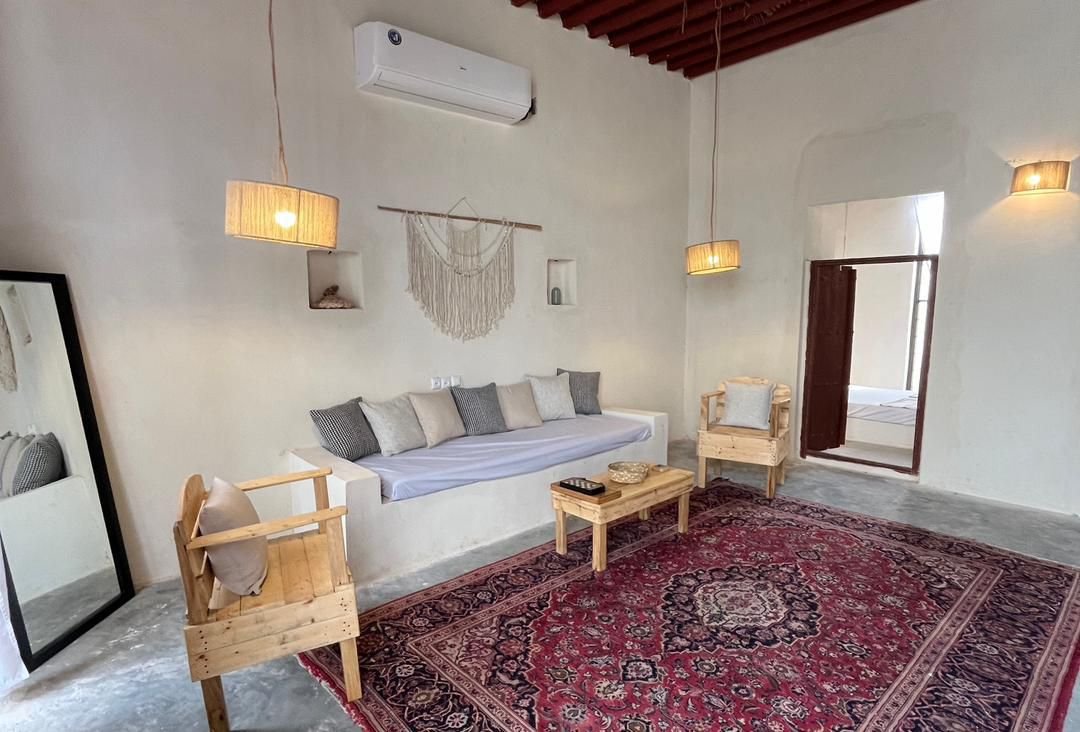 ویلا سه خوابه جُرون هاوس