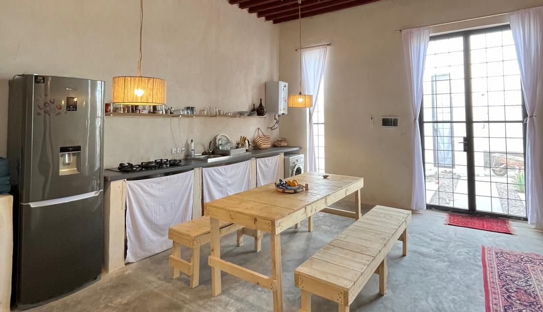 ویلا سه خوابه جُرون هاوس