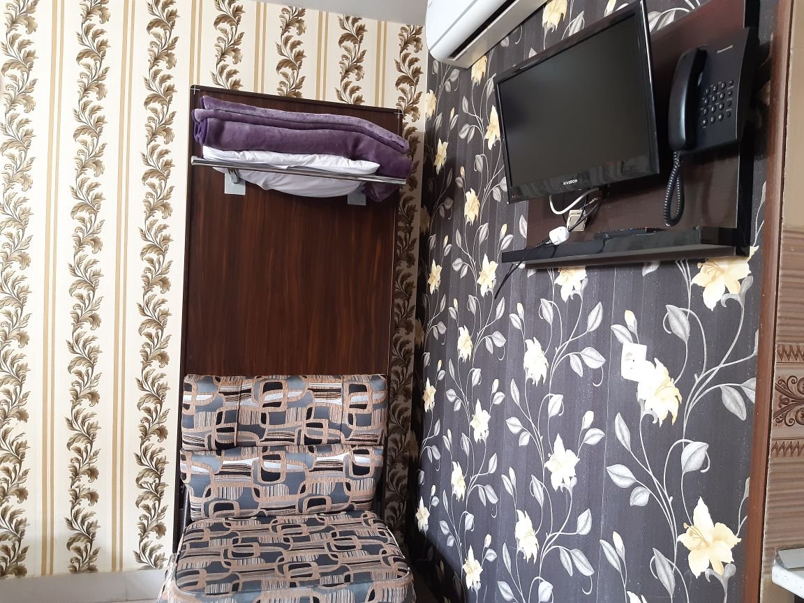 مسافرخانه آیسان اتاق چهارتخته