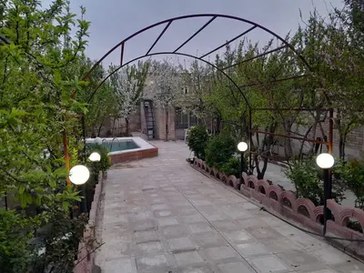 ویلا یک خوابه استخردار آبگرم نرگس 2