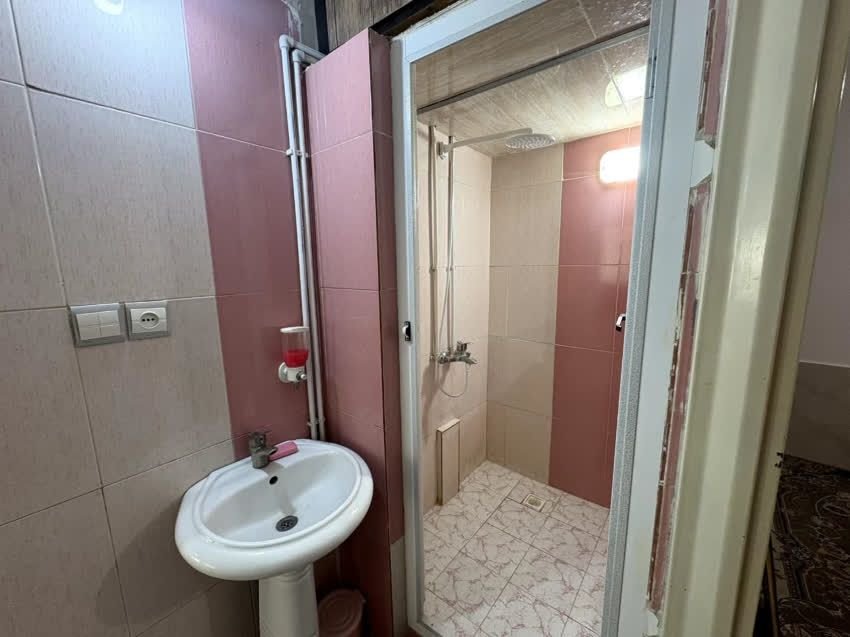 ویلا یک خوابه دریاچه کیو جهادگران