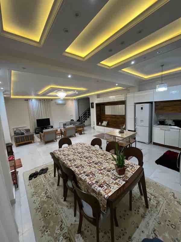 ویلا چهارخوابه ساحلی قصر سفید