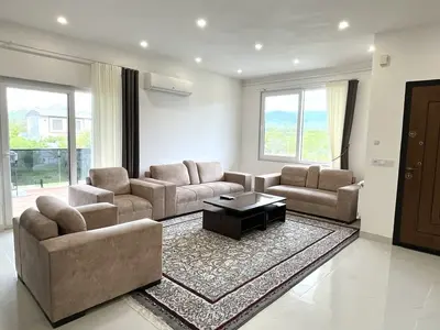 ویلا دوخوابه باغ عمارت سفید