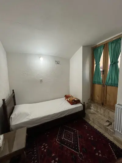 بومگردی سرای آقا محمد - واحد آویشن