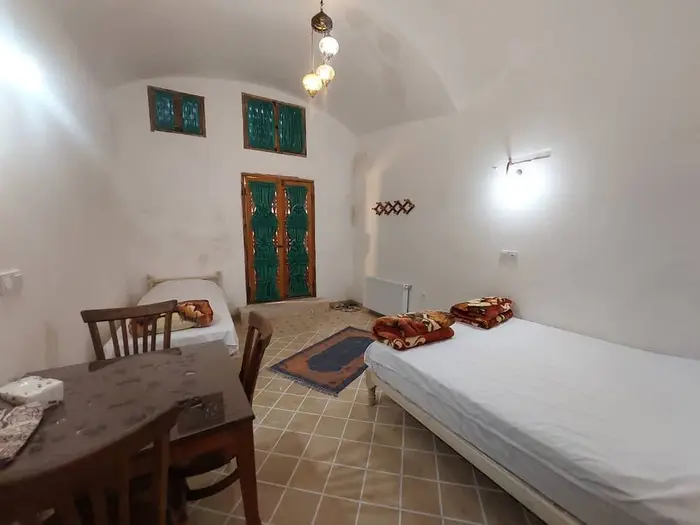 بوم گردی سرای آقا محمد - واحد صنوبر