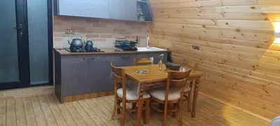 کلبه دوخوابه سوئیسی استخردار آبگرم گیسوم دیگه سرا