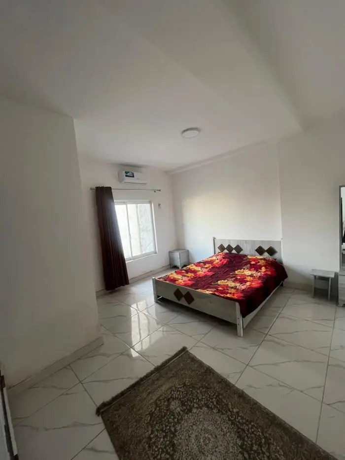 ویلا پنج خوابه استخردار آبگرم گلدن