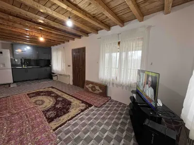 کلبه دوخوابه دوهزار ۱