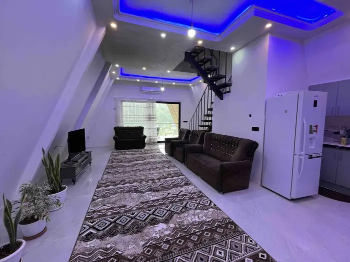 ویلا دوخوابه سوئیسی دوبلکس دوهزار 22 - انتخاب عنوان تصویر حال پذیرایی