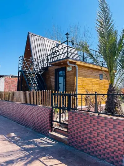 کلبه یک خوابه ساحلی نور