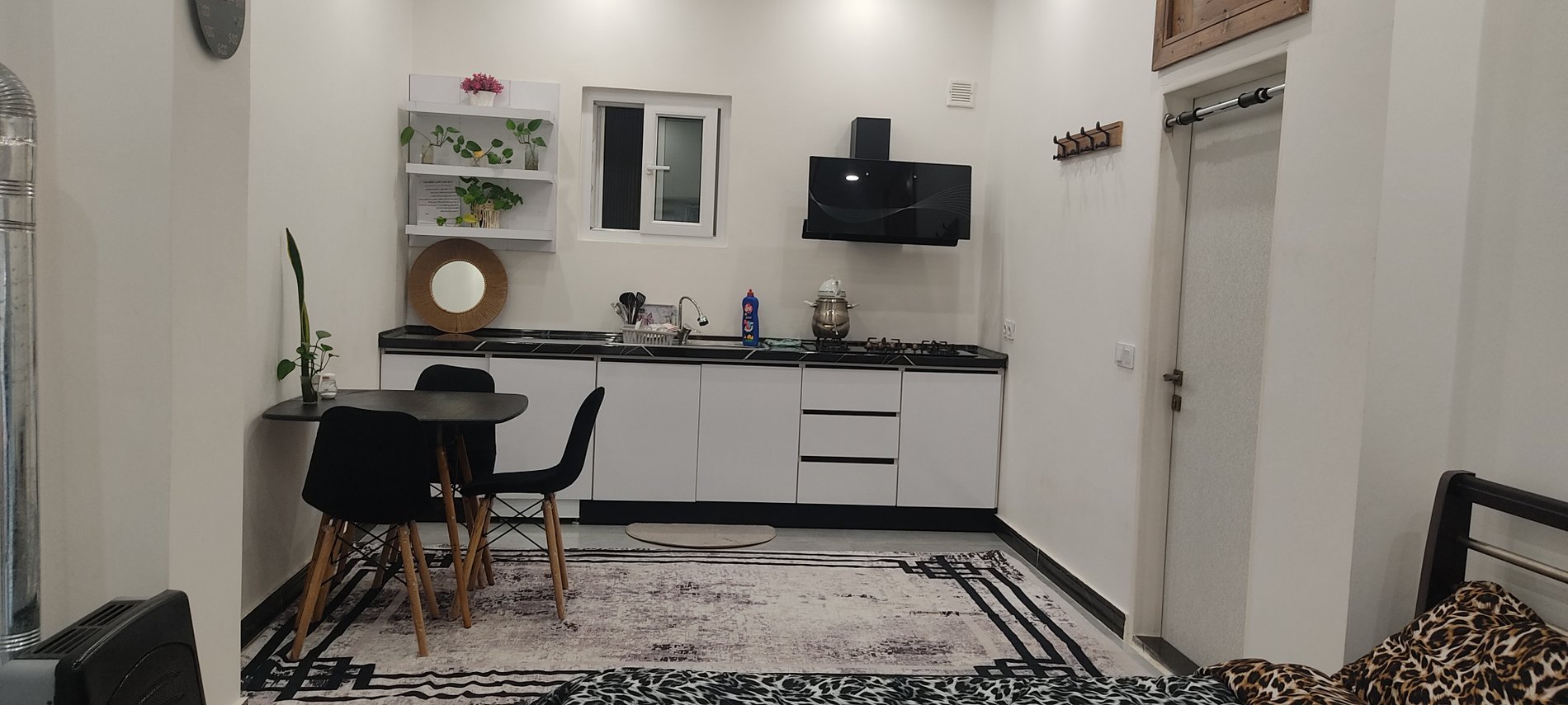 سوئیت سوییت نو ساخت تمیز وبهداشتی مناسب افراد حساس