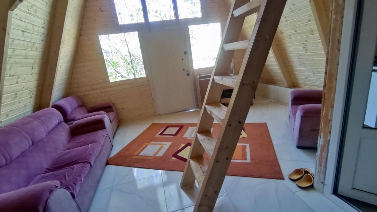 کلبه یک خوابه سوئیسی دهکده 2