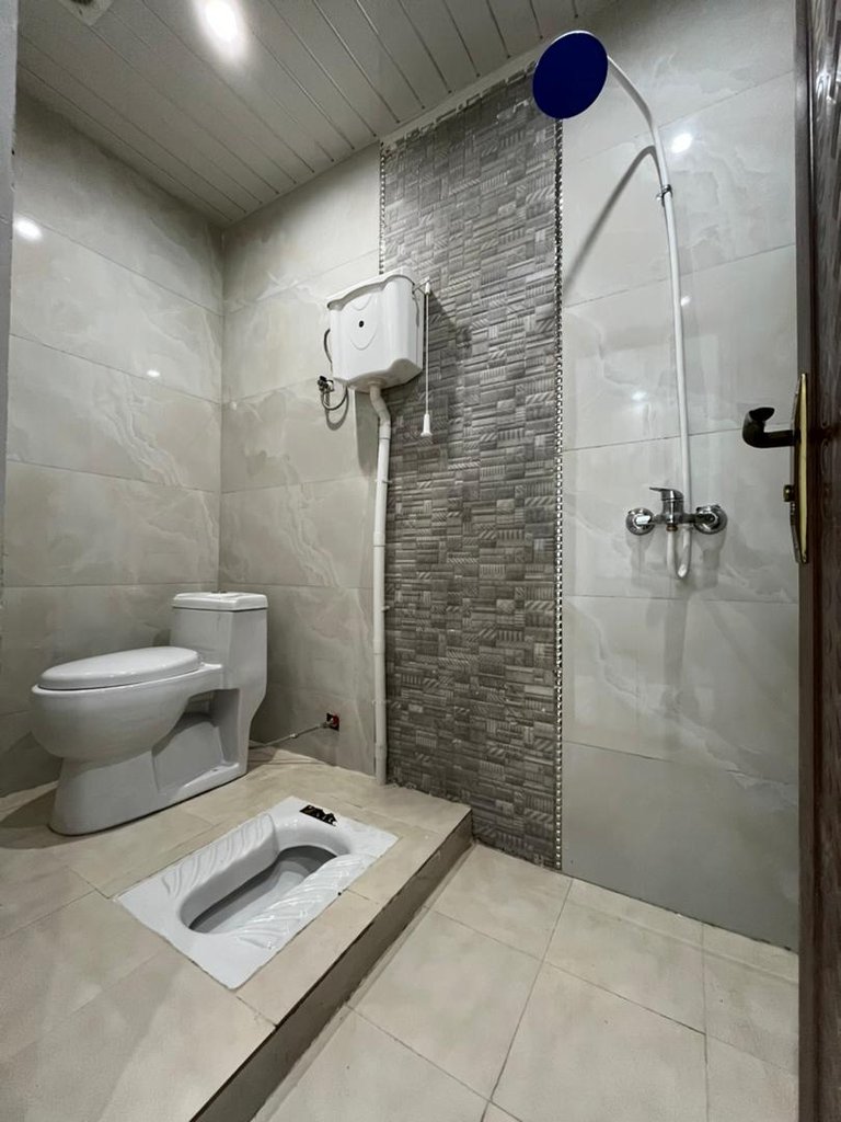 مسافرخانه مرتضائی نیا - واحد سه تخته 302