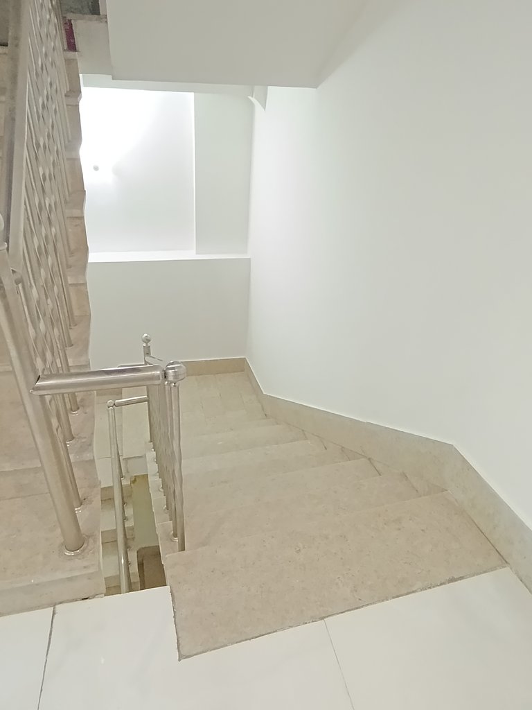 مسافرخانه مرتضائی نیا - واحد سه تخته 304