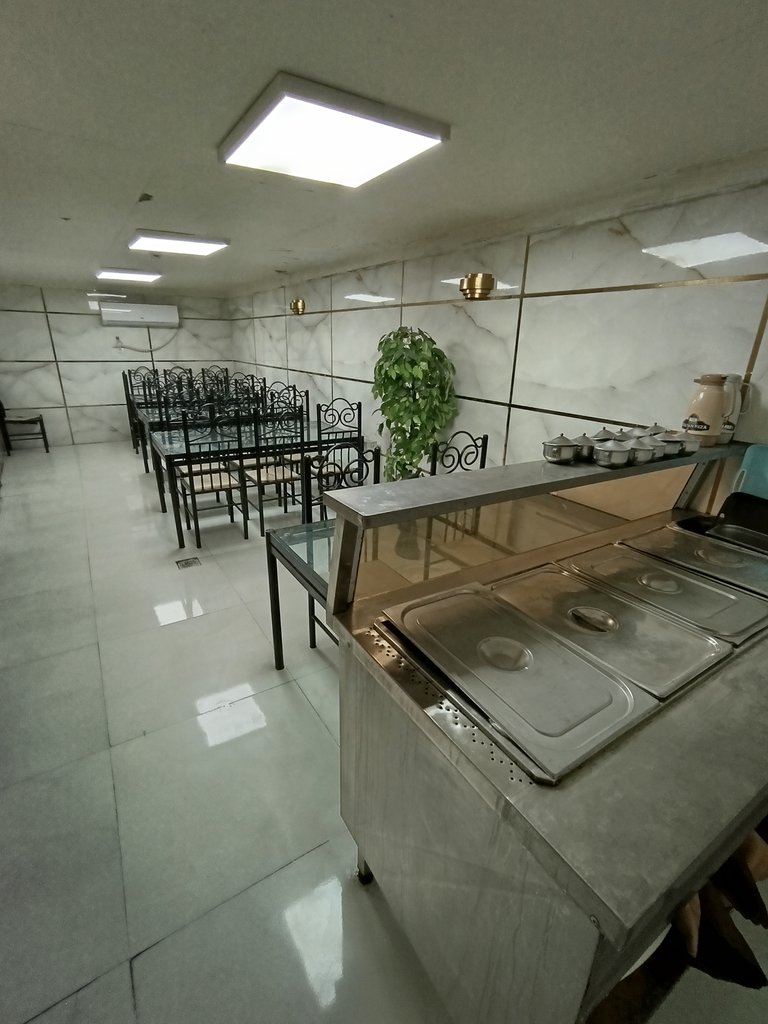 مسافرخانه مرتضائی نیا - واحد یک خوابه چهارتخته  102