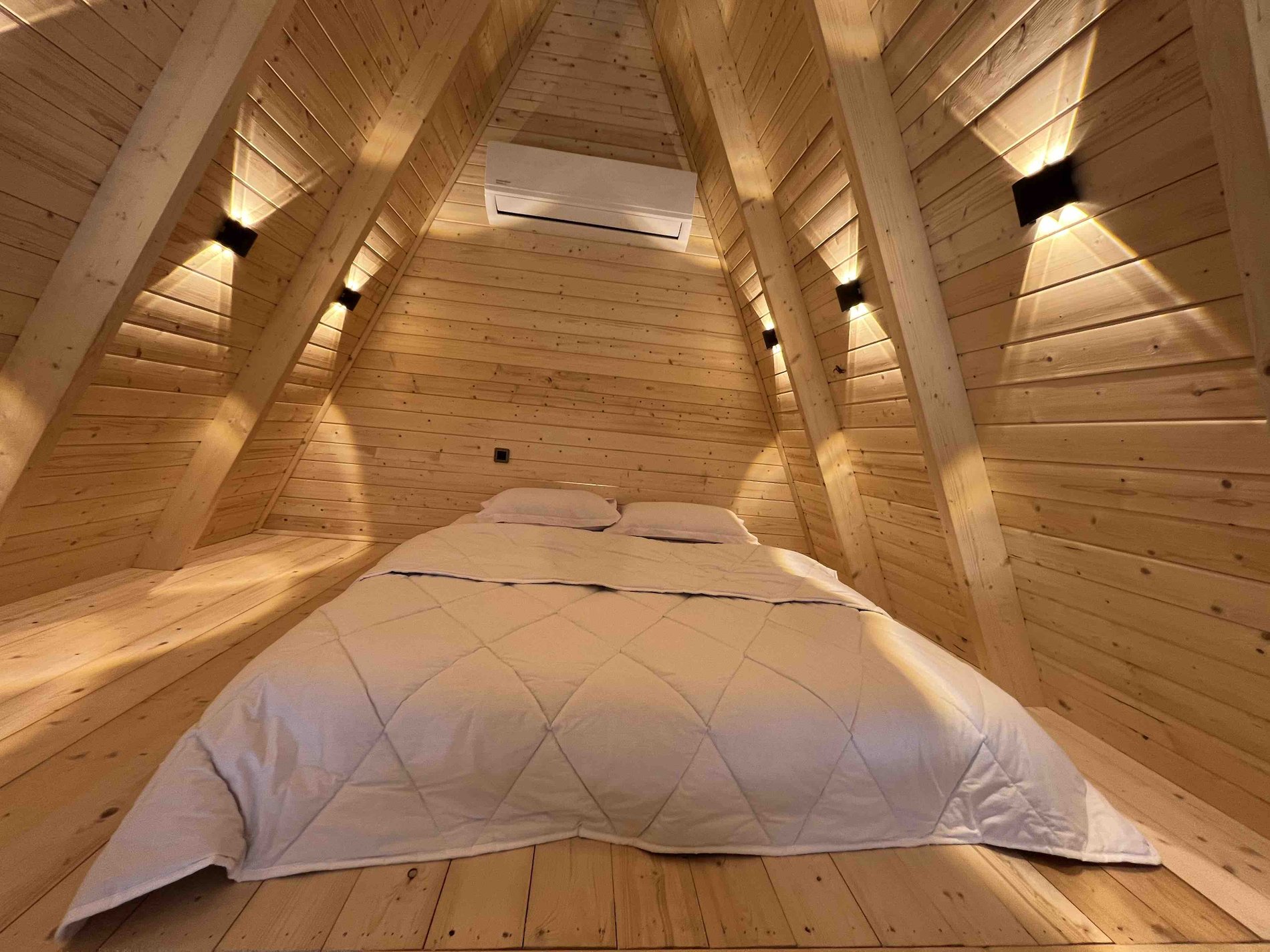 یک خوابه جنگلی متینا