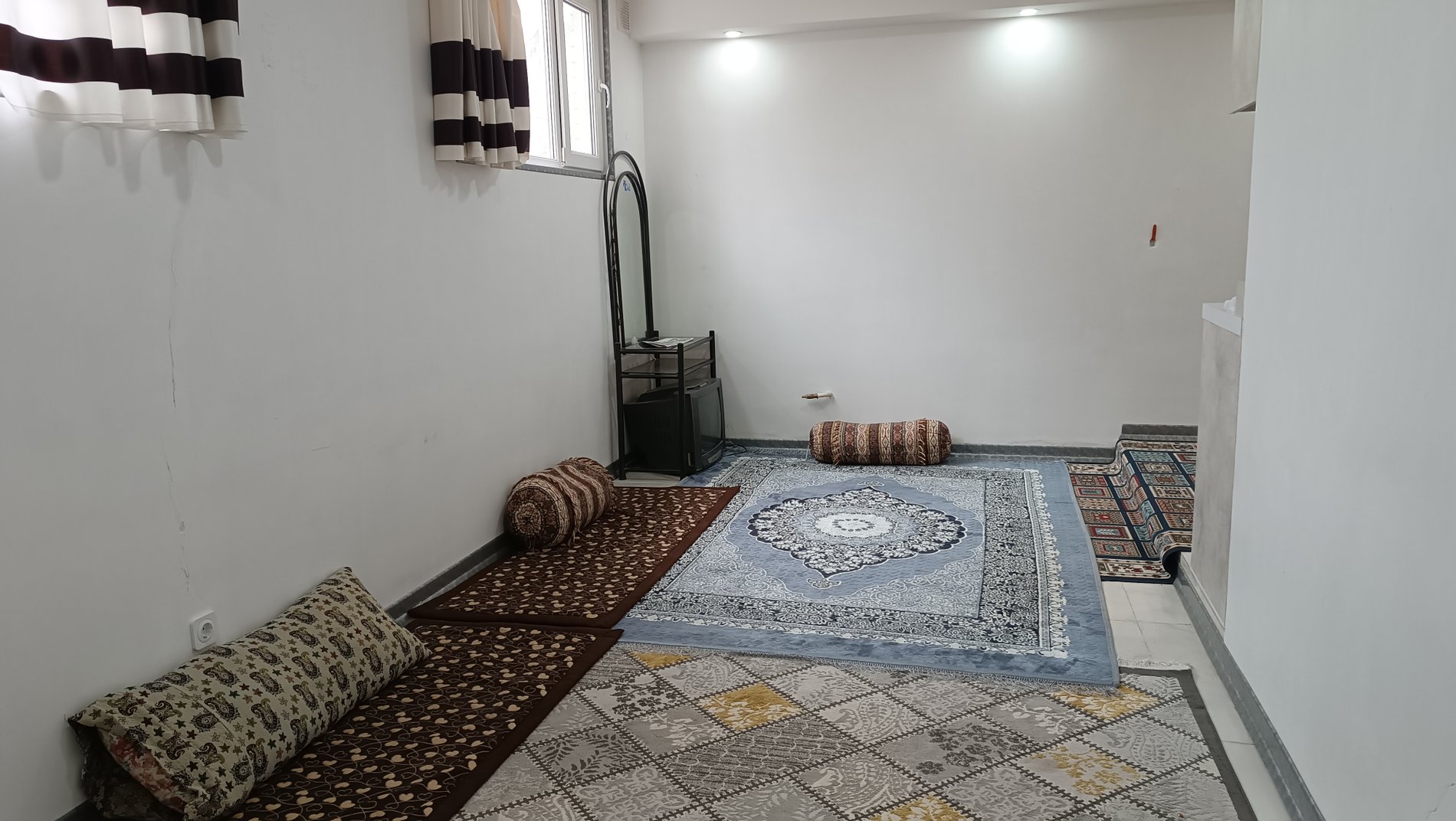 مجتمع اقامتگاهی یاسه چای - واحد کد ۴