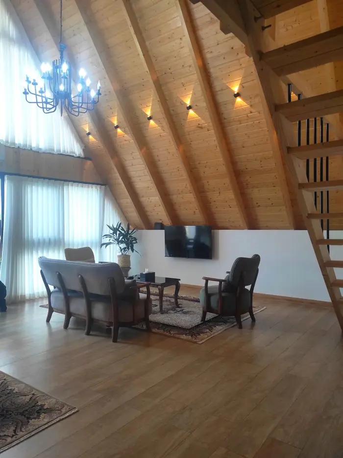 کلبه دوخوابه سوئیسی مهنا