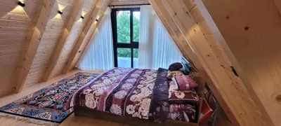 کلبه دوخوابه سوئیسی مهنا