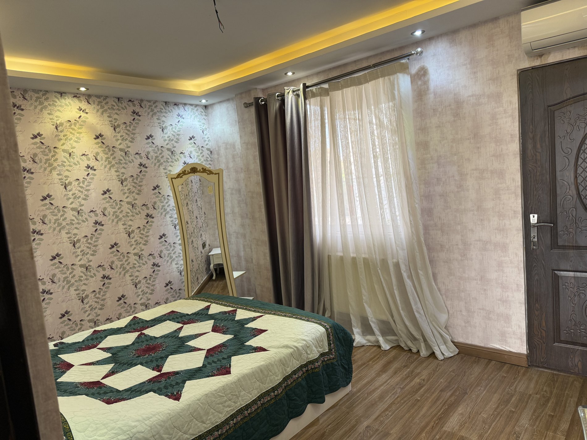 ویلا چهارخوابه استخر دار  آلوسي 