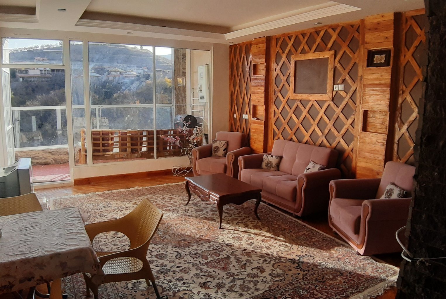 دوخوابه بیژن فر - سالن نشیمن پاییز 