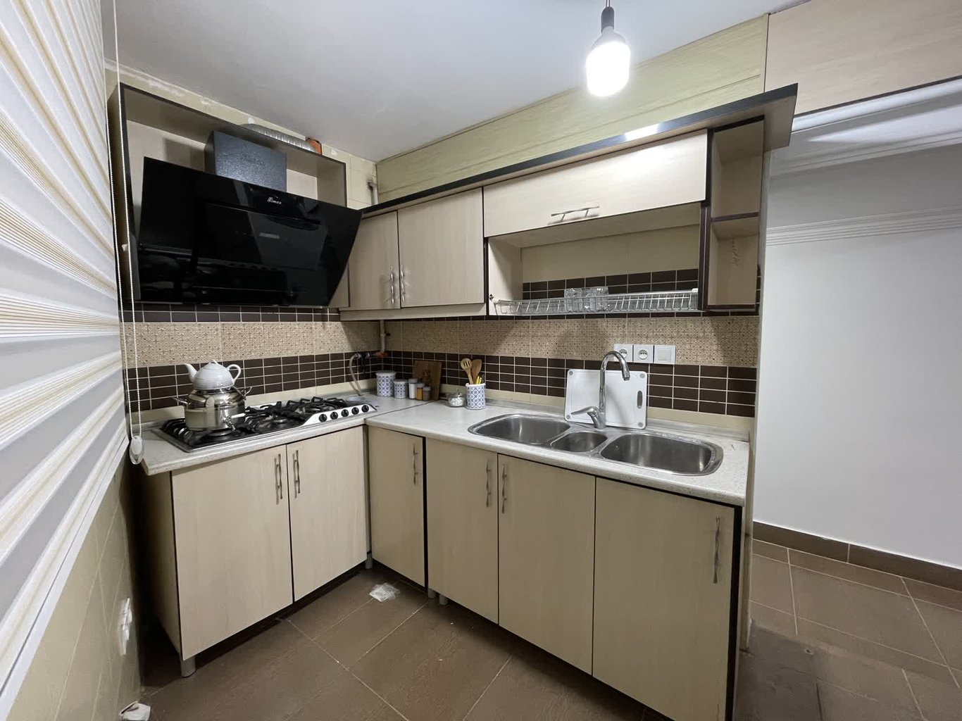 مجتمع اقامتی آقاجان 1 - واحد تک خوابه