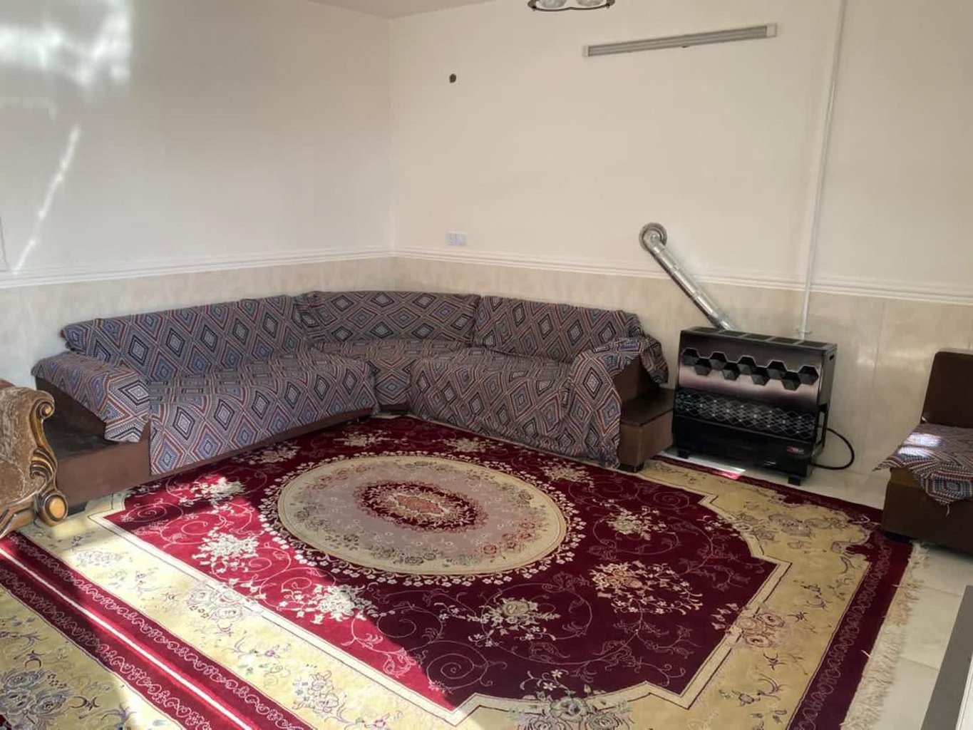 سوئیت دوخوابه فریدونی