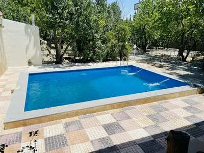 ویلا دوخوابه استخردار آبگرم باغدشت