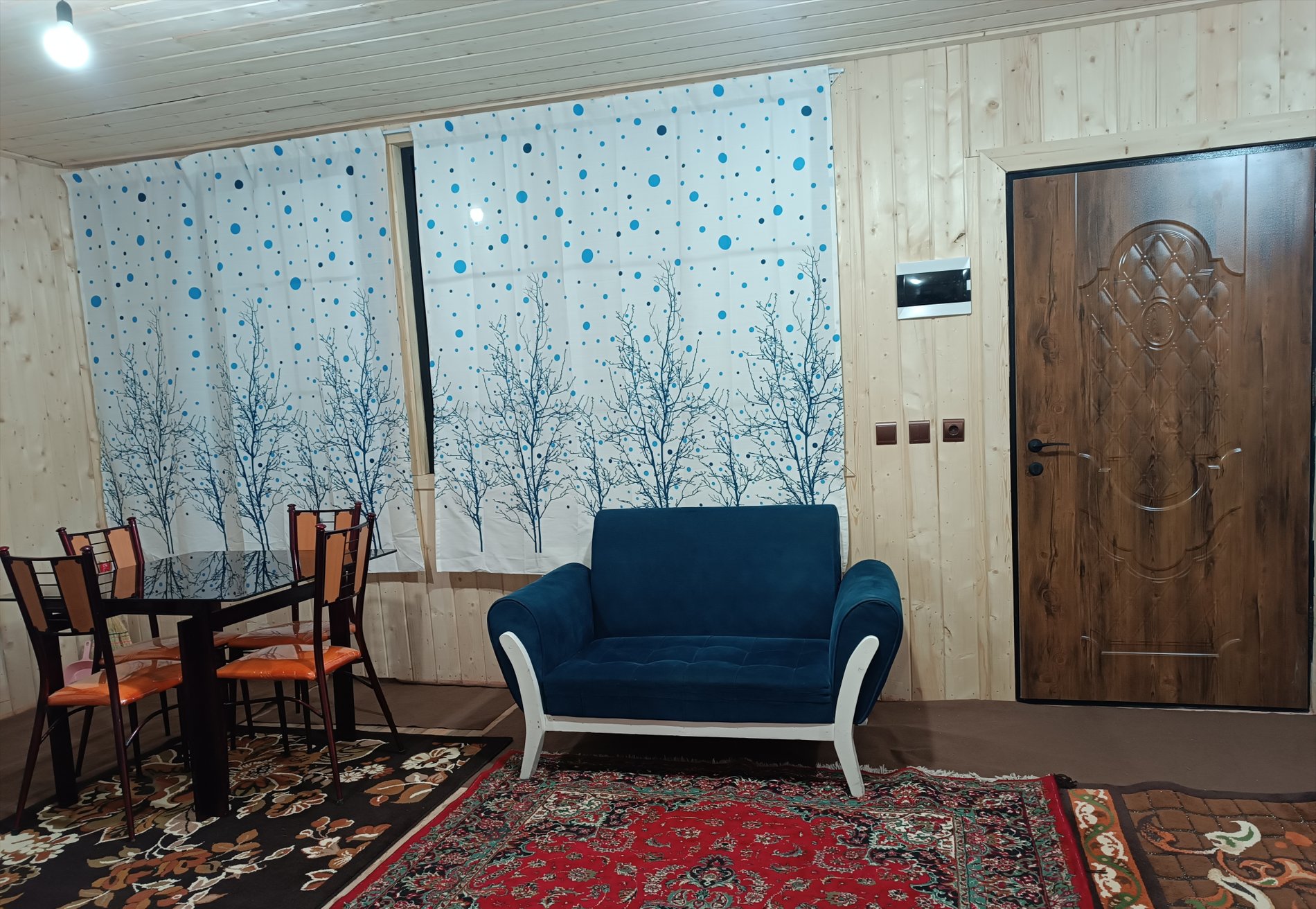 کلبه دوخوابه چوبی پارسا