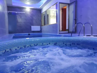 ویلا سه خوابه استخردار آبگرم کوی معززی