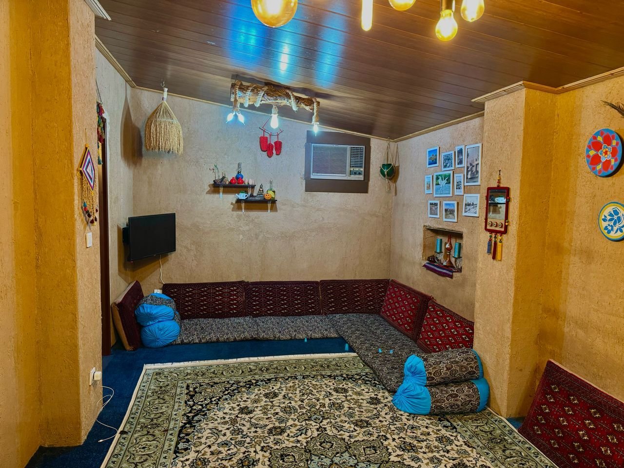 سوئیت یک خوابه سنتی جکوزی دار درنا