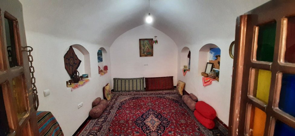 بوم گردی رویای کویر - واحد کرسی - اتاق کرسی