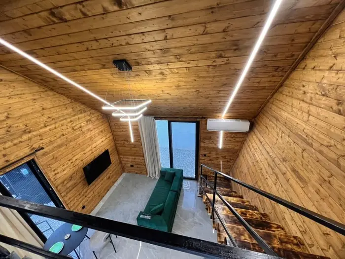 کلبه سوئیسی ولکان - نمای طبقه بالا