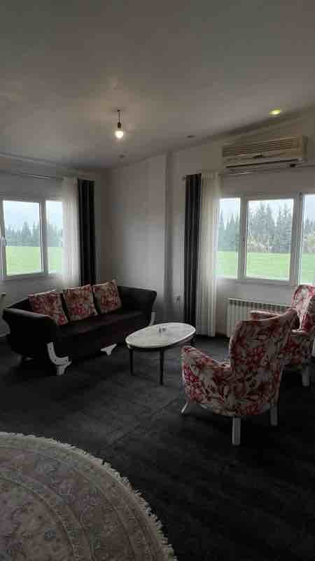 سوئیت دوخوابه مزرعه اسب