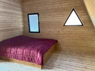 کلبه دوخوابه چوبی وارش ۱