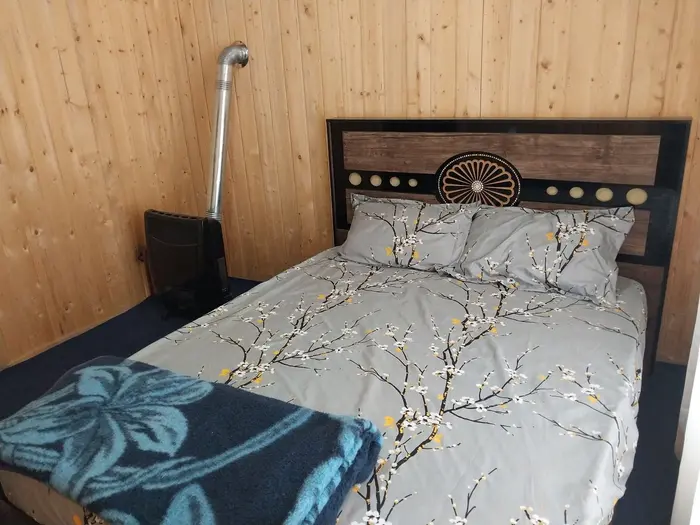 ویلا دوخوابه چوبی کاظمی