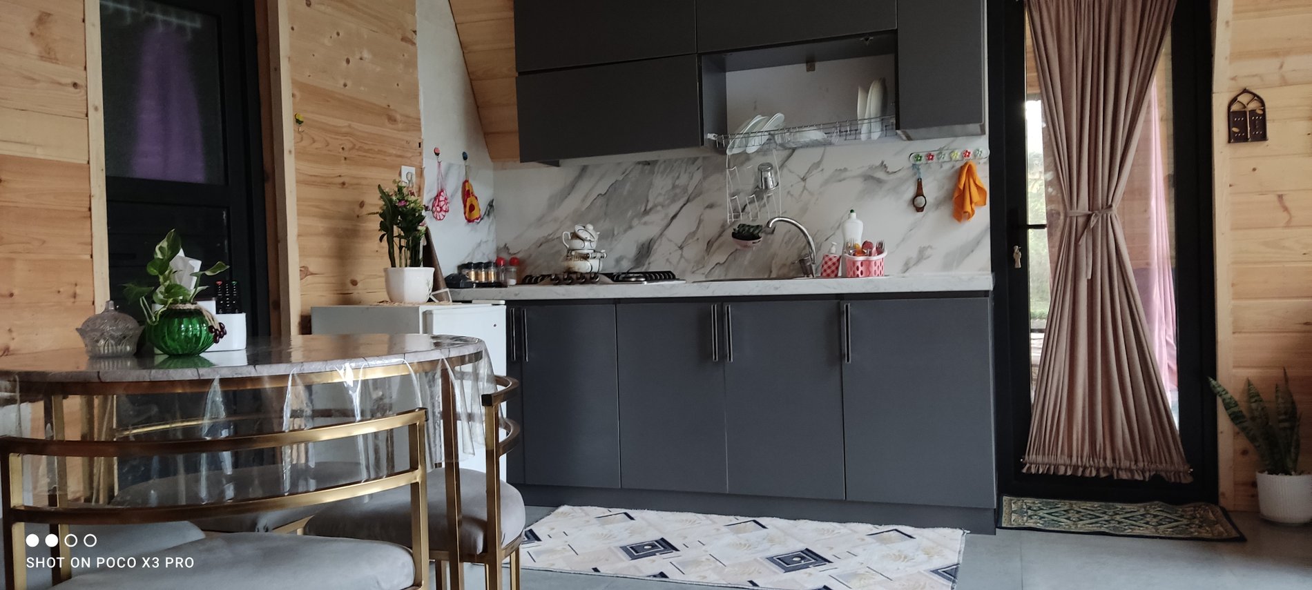 کلبه سوییسی دوخوابه شاندرمن 3