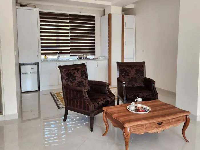 سوئیت فلت تماشا - واحد 3