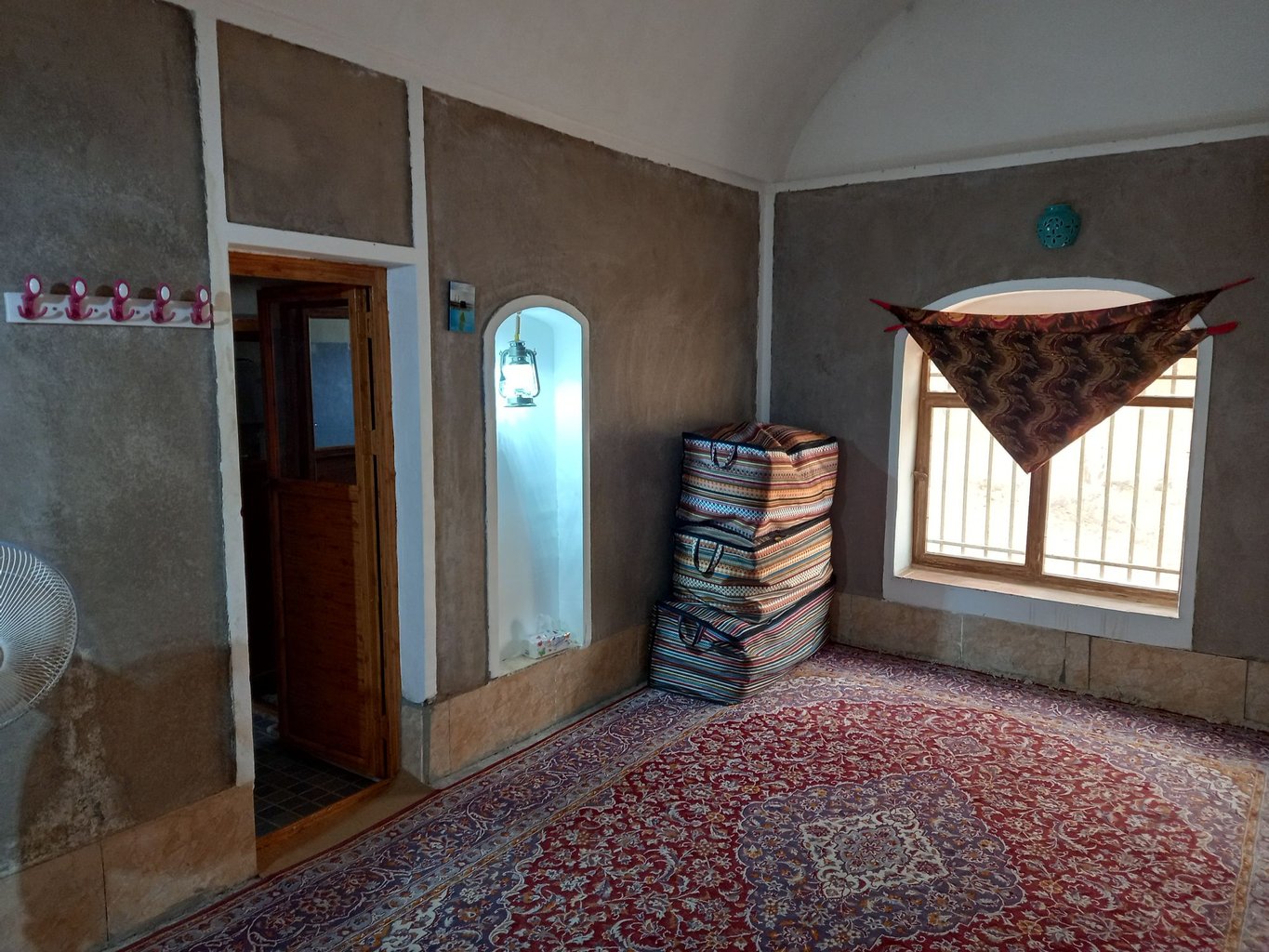بوم گردی آبشکوه - واحد ۱