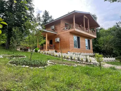 کلبه دوخوابه چوبی شروین