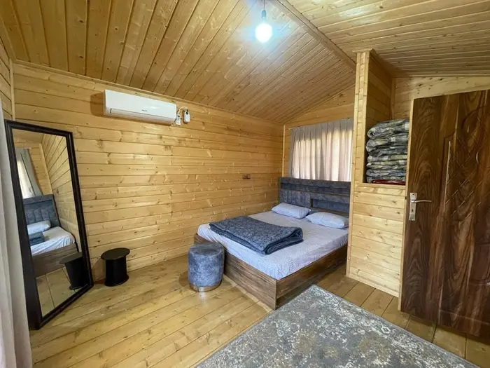 کلبه دوخوابه چوبی شروین