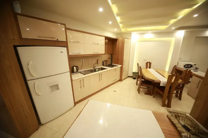 سه خوابه استخردار آبگرم زشک