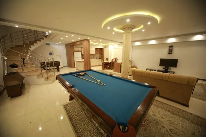 سه خوابه استخردار آبگرم زشک