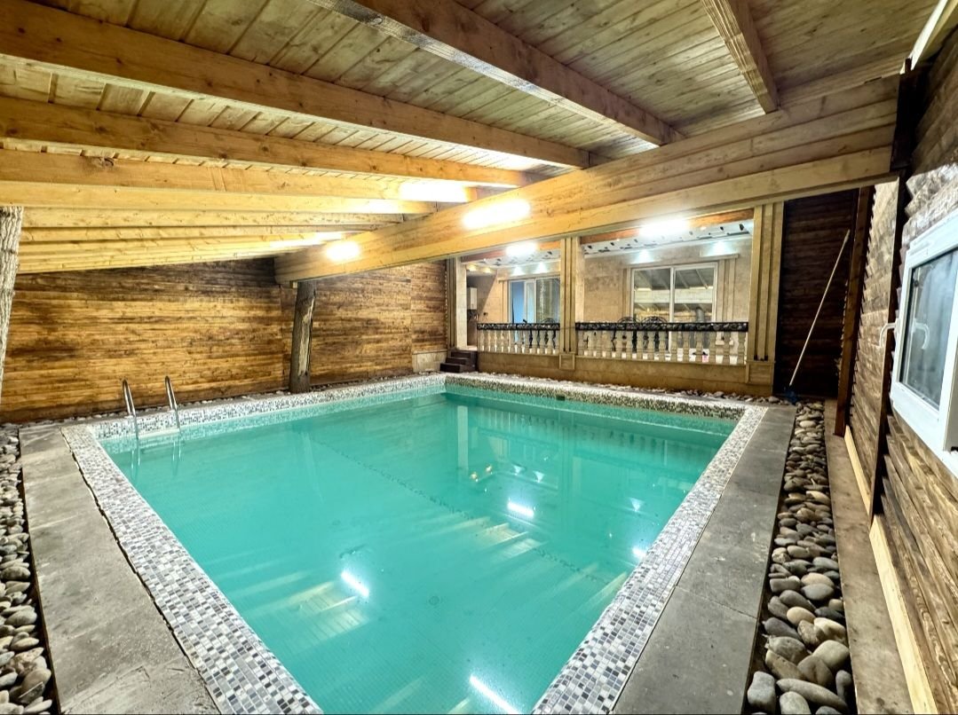 دوخوابه جنگلی استخردار آبگرم رویایی