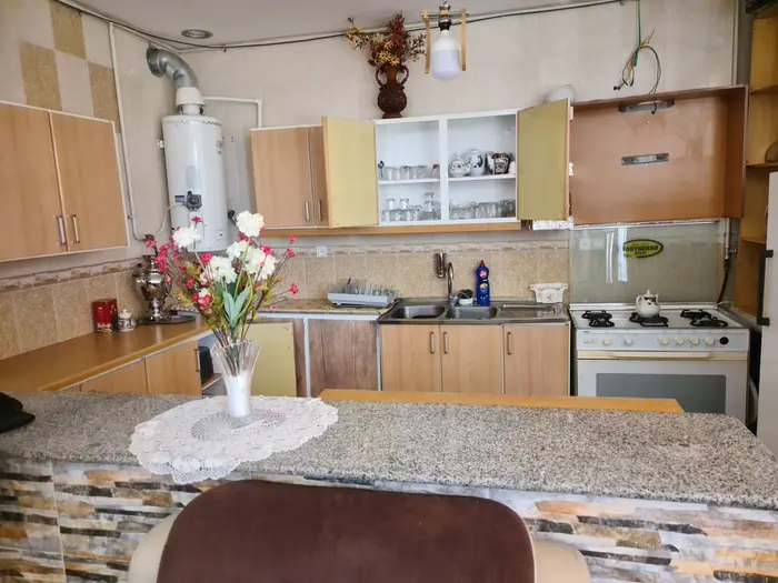 ویلا چهارخوابه باغ منظریه - آشپزخانه