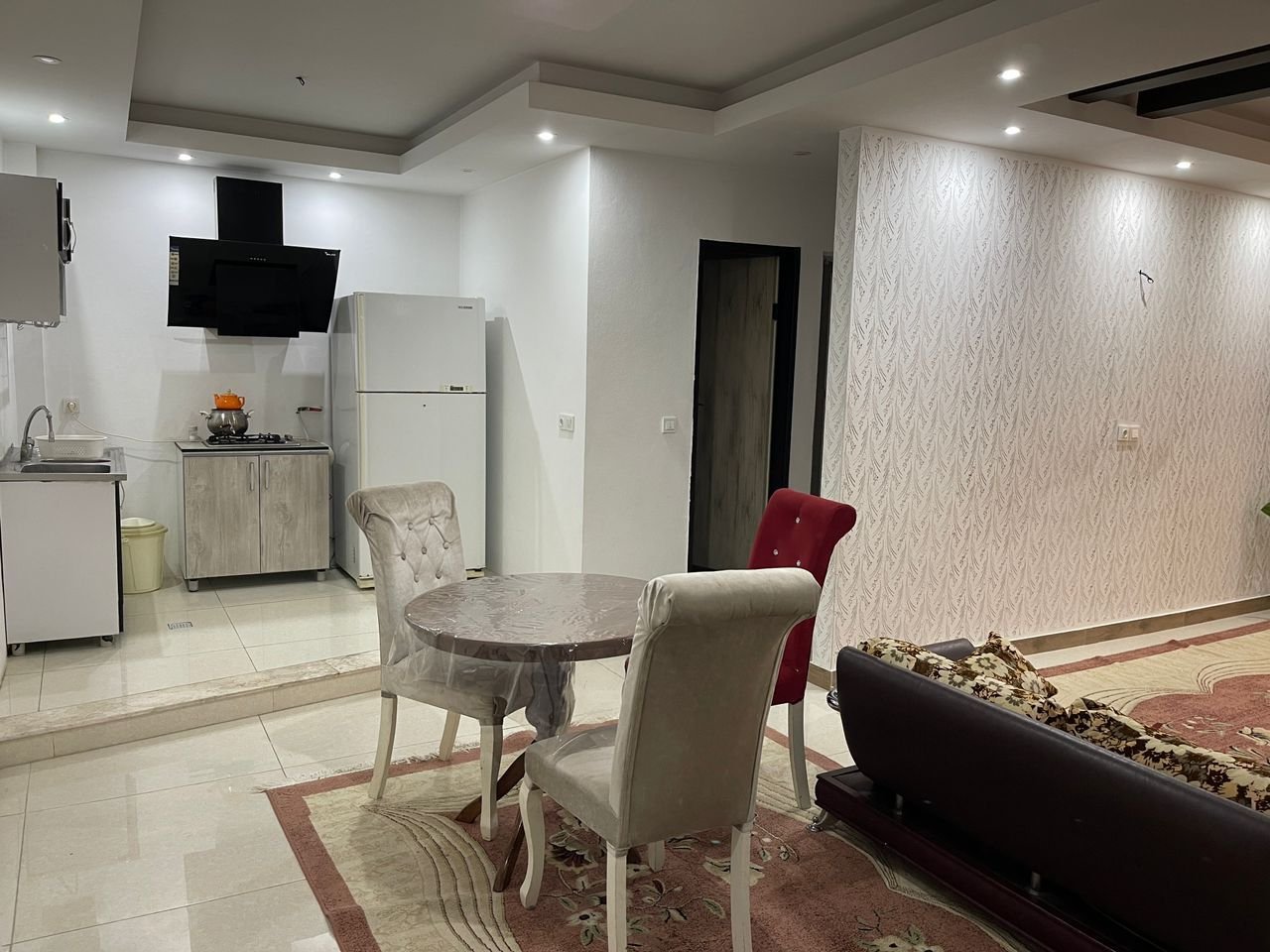 آپارتمان یک خوابه ساحلی رستمرود