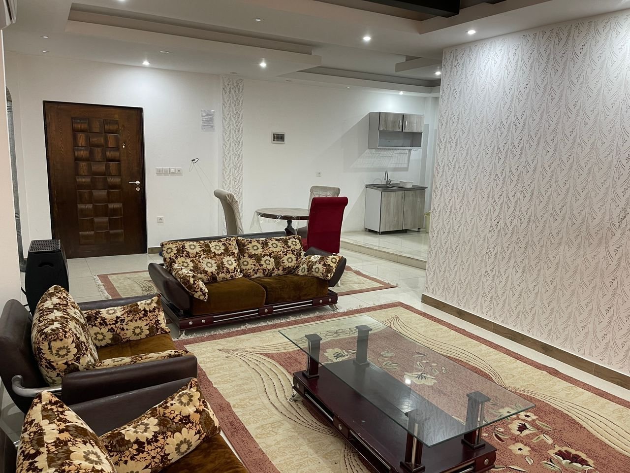 آپارتمان یک خوابه ساحلی رستمرود