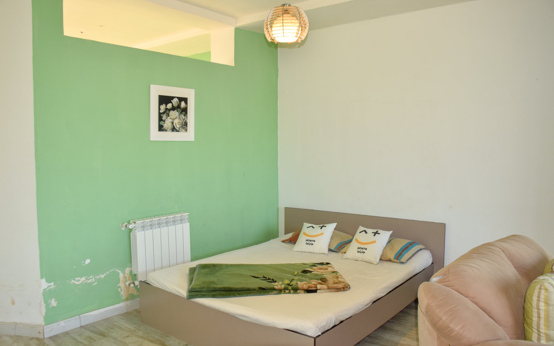 آپارتمان دوخوابه ساحلی شمعدونی سبز