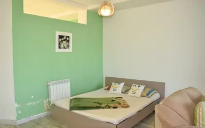 آپارتمان دوخوابه ساحلی شمعدونی سبز