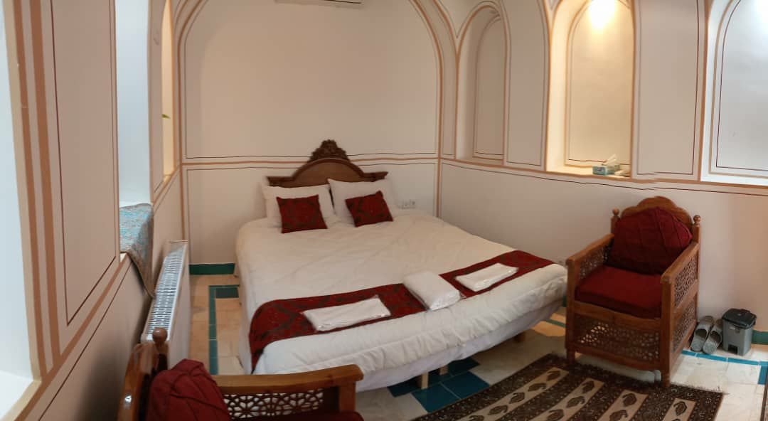 اقامتگاه سنتی یاس اصفهان - واحد همیشه بهار